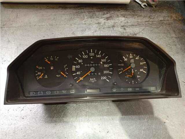 Foto 1ª: Cuadro de Instrumentos Mercedes Clase E 180 E 250 D (124.126. 124.129) [OM 605.911]