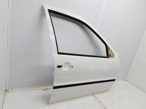 Foto 4ª: Puerta Delantera Derecha Volkswagen Polo CONCEPTLINE BERLINA 60CV 44KW [AUD] (2000)
