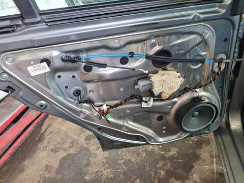 Elevalunas Manual Trasero Izquierdo Mercedes Clase C 160 C 220 T CDI 4-MATIC 204.284) 170CV 125KW FAMILIAR