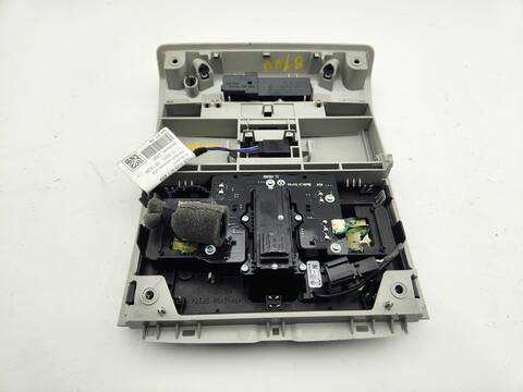 Foto 2ª: Luz Interior Volkswagen Touran LIFE 149CV 110KW [DXPA] (2024)