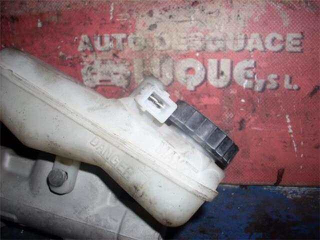Foto 3ª: Bomba Freno Citroen Xsara 1.6 16V [NFU (TU5JP4)]
