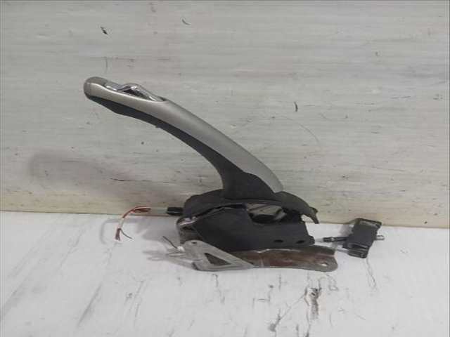 Foto 2ª: Freno de Mano Toyota Auris 1.33 DUAL-VVTI NRE150_) 101CV [1NR-FE] (2006)