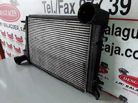 Foto 2ª: Intercooler Volkswagen Caddy LIFE 1.9 TDI BSU) 75CV (2010)