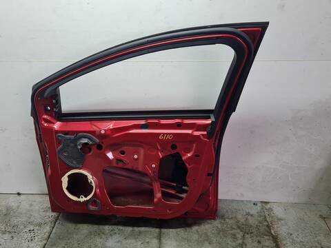 Foto 2ª: Puerta Delantera Derecha Ford Focus 1.6 TDCI CAT 116CV 85KW [T1DB] (2011)