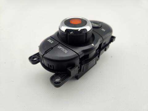 Foto 2ª: Mando Multifuncion Mini Mini ONE D 95CV 70KW [B37C15K0] (2015)