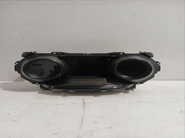 Foto 1ª: Cuadro de Instrumentos Toyota Yaris 1.5 HYBRID MXPH11) 92CV 68KW [M15A-FXE] (2020)