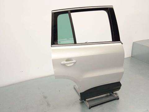 Foto 2ª: Puerta Trasera Derecha Volkswagen Tiguan 2.0 TFSI 4MOTION 170CV 125KW [CAWA] (2008)