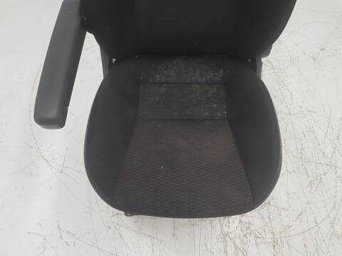 Foto 2ª: Asiento Delantero Izquierdo Citroen Jumper 33 L2H1 BLUEHDI 130 (2006)