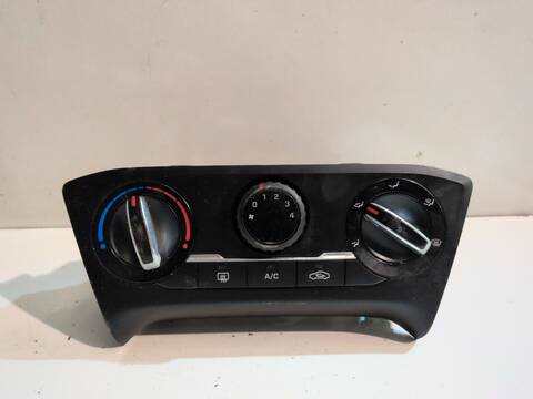 Mando Climatizador Hyundai i20 G4LA