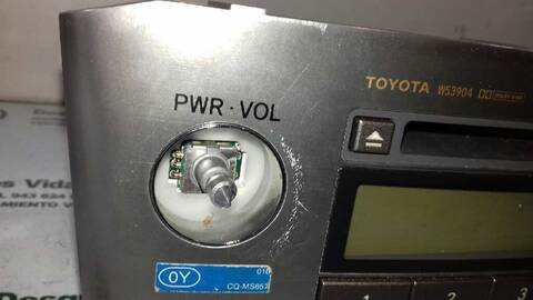 Foto 2ª: Sistema Audio Radio CD Toyota Avensis 2.2 D-4D CAT BERLINA 150CV 110KW [2AD] (2005)