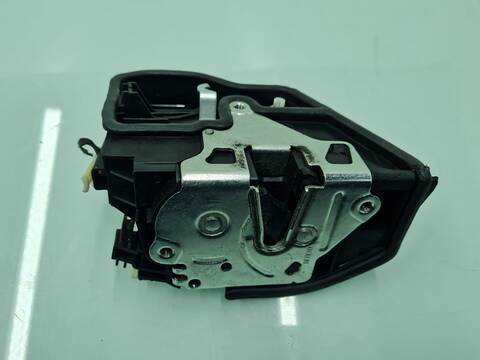 Foto 4ª: Cerradura Puerta Delantera Derecha Bmw Serie 1 114 116D 116CV 85KW [N47D20C] (2013)