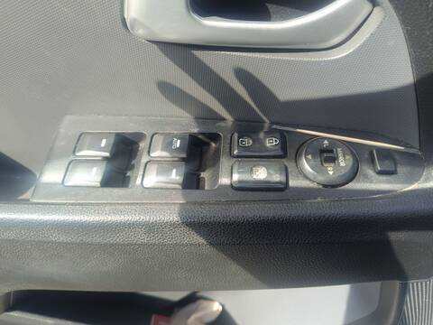 Botonera Elevalunas Kia Sportage X-TECH 4X2 116CV 85KW