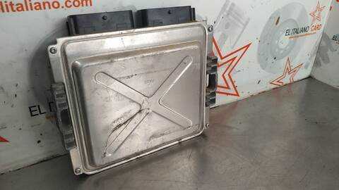 Foto 3ª: Centralita Motor ECU Dacia Sandero STEPWAY ESSENTIAL 101CV 74KW [H4DD4] (2020)