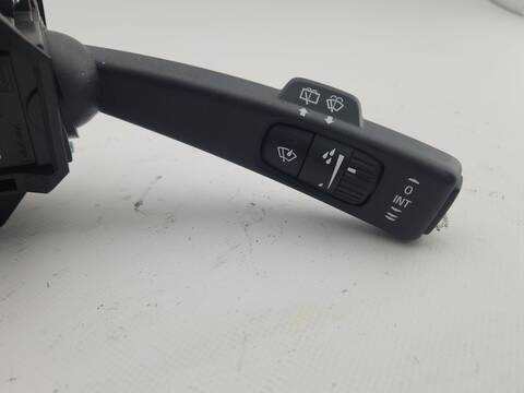 Foto 2ª: Mando Multifuncion Volvo XC 60 KINETIC 2WD 150CV 110KW [D4204T4] (2017)