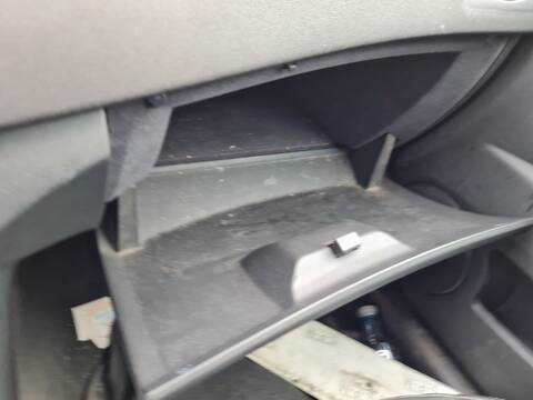 Foto 2ª: Guantera Renault Laguna III 140CV [M9RG7] (2008)