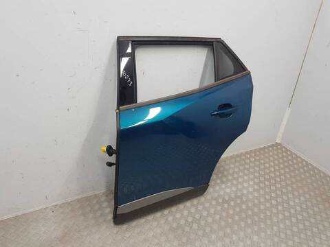 Foto 3ª: Puerta Trasera Izquierda Peugeot 2008 E-) ALLURE