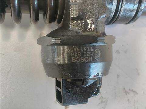 Foto 3ª: Inyectores Volkswagen Touareg 2.5 TDI R5 174CV 128KW [BAC] (2004)