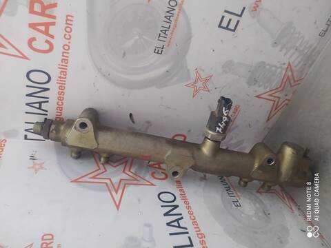 Foto 2ª: Rampa Inyectora Chrysler Voyager 2.5 CRD SE 143CV 105KW [ENJ] (2002)