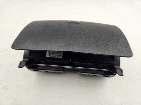 Foto 3ª: Pantalla Multifuncion Mercedes Clase C 160 C 220 CDI 204.008) BERLINA 170CV 125KW [651911] (2010)