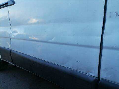 Foto 4ª: Puerta Lateral Corredera Derecha Renault Trafic L1H2 2 9T CAJA CERRADA TECHO ELEVADO CORTO 114CV 84KW [M9R E7] (2007)