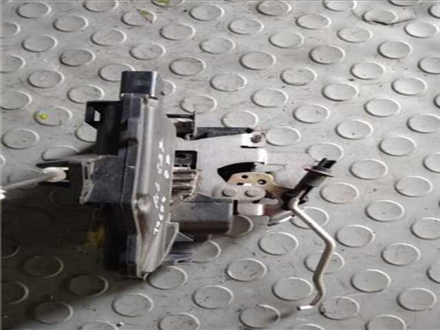 Foto 2ª: Cerradura Puerta Delantera Derecha Audi Allroad 2.5 TDI (132KW) [2.5 LTR. - 132 KW V6 24V TDI] [AKE]