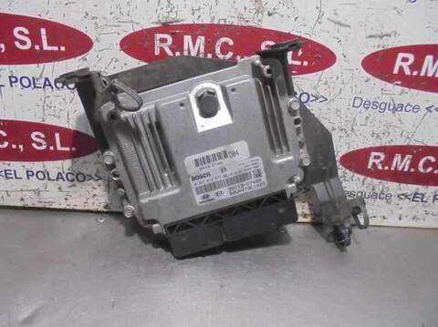 Foto 1ª: Centralita Motor ECU Kia Carens CONCEPT 140CV 103KW [D4EA] (2007)