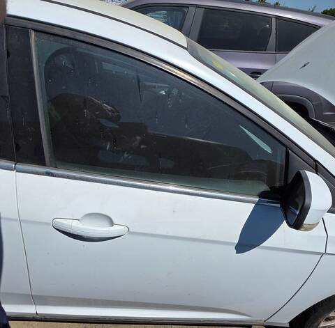 Puerta Delantera Derecha Ford Focus TREND 116CV 85KW