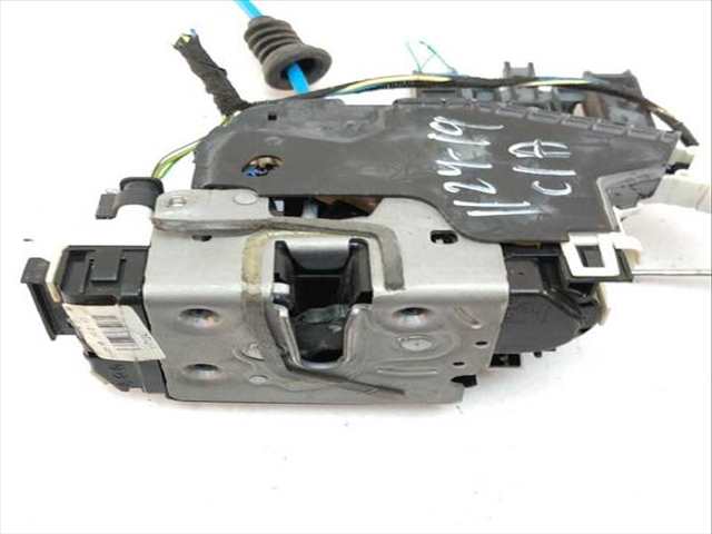 Cerradura Puerta Delantera Izquierda Mercedes Clase C 160 CLA 200 CDI - D 117.308) 136CV
