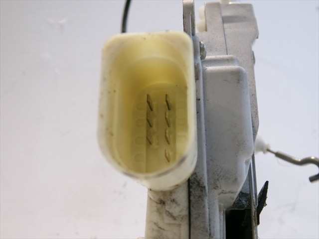Foto 4ª: Cerradura Puerta Delantera Derecha Seat Exeo 2.0 TDI 2009-2013 [CAG] (2009)