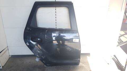 Puerta Trasera Derecha Dacia Duster 1.6 SCE 115 HMM1) 115CV 84KW