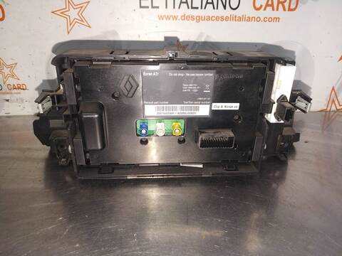 Foto 3ª: Sistema GPS Renault Laguna EMOTION PLUS COUPE 150CV 110KW [M9RA8] (2010)