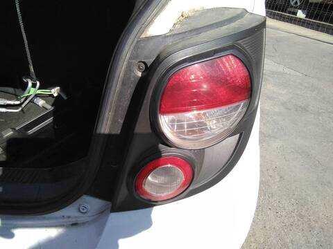 Foto 2ª: Piloto Trasero Derecho Chevrolet Aveo LT 75CV 55KW [A13DTC] (2012)