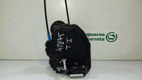 Foto 3ª: Cerradura Puerta Trasera Izquierda Toyota Auris 1.8 16V HIBRIDO) 99CV 73KW [2ZR] (2014)