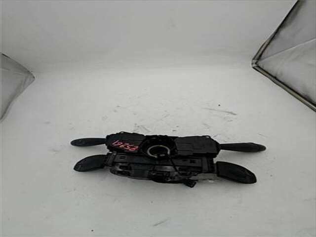 Foto 2ª: Mando Multifuncion Peugeot 3008 1.6 PREMIUM [1.6 LTR. - 80 KW HDI FAP CAT (9HZ - DV6TED4)] [9HZ / DV6TED4]