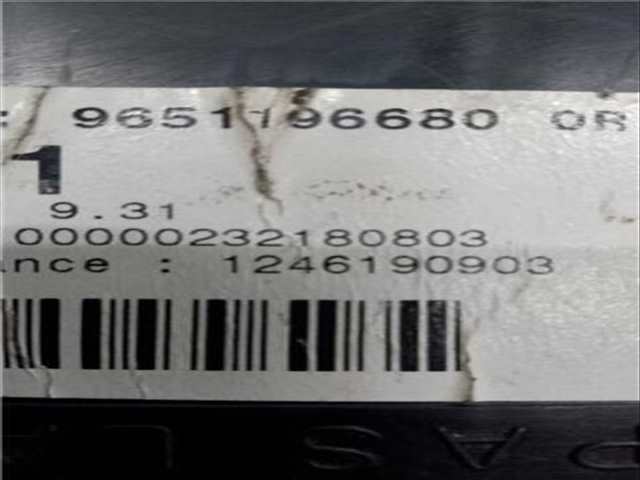 Foto 2ª: Caja Reles Fusibles Citroen C5 2.0 HDI 90 X [2 0 LTR. - 66 KW HDI CAT RHY - DW10TD)] BERLINA 90CV