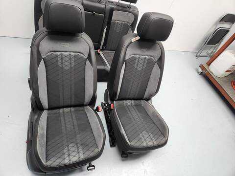 Foto 4ª: Asientos Traseros Volkswagen Tiguan R LINE 150CV [DTSB] (2023)