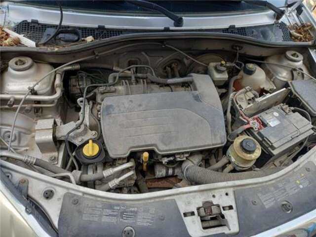 Foto 3ª: Transmision Delantera Izquierda Dacia Sandero 1.2 16V [D4F 732]