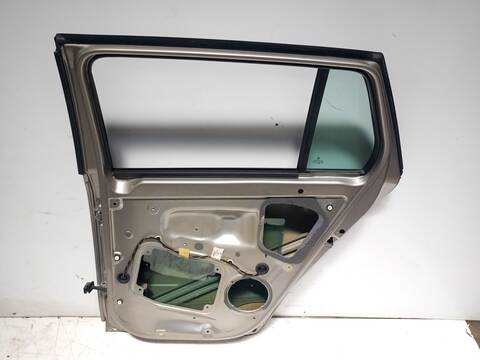 Foto 2ª: Puerta Trasera Derecha Skoda Fabia FAMILY 75CV 55KW [CAYA] (2013)