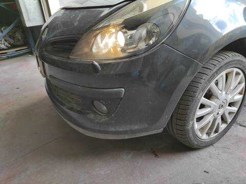 Foto 3ª: Paragolpes Delantero Renault Clio K4M800 (2006)