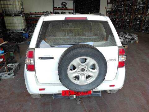 Foto 1ª: Portón Suzuki Grand Vitara F9Q (2006)