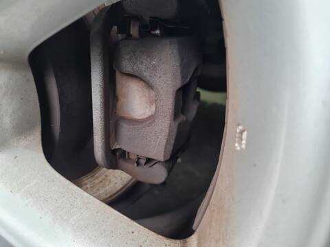 Foto 1ª: Pinza Freno Trasera Izquierdo Nissan Qashqai ACENTA 150CV 110KW [M9R] (2007)