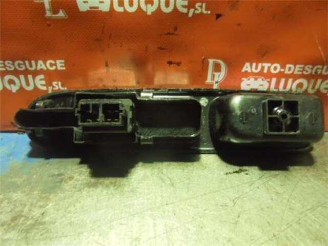 Foto 2ª: Botonera Elevalunas Peugeot 307 1.6 BIOFLEX [NFU (TU5JP4)]
