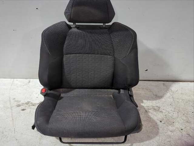 Asiento Delantero Izquierdo Toyota Corolla 1.8 HYBRID ZWE211) 122CV