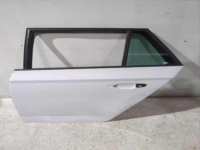 Puerta Trasera Izquierda Skoda Fabia 1.0 TSI 95CV