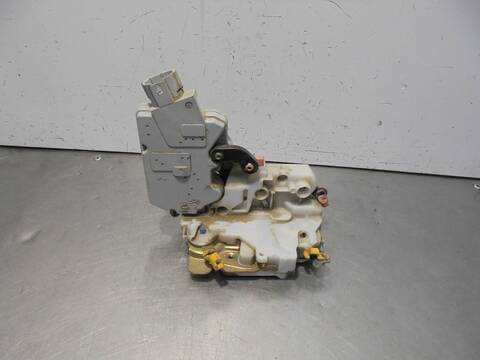 Cerradura Puerta Delantera Izquierda Nissan Primera 1.6 16V CAT BERLINA 99CV 73KW