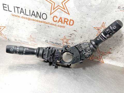 Foto 2ª: Mando Multifuncion Hyundai ix20 GLS COMFORT 90CV 66KW [G4FA] (2012)