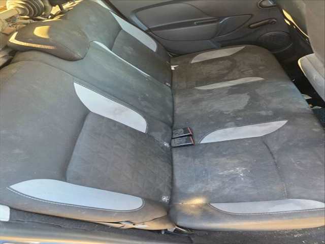 Foto 2ª: Asientos Traseros Dacia Sandero STEPWAY AMBIANCE 90CV 66KW (2016)