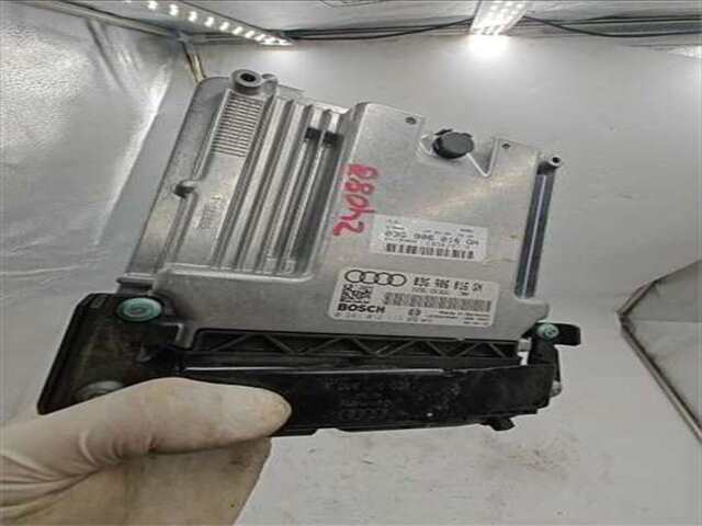 Foto 2ª: Centralita Motor ECU Volkswagen Polo 1.3 AZUR BERLINA [1.3 LTR. - 40 KW] [MH]