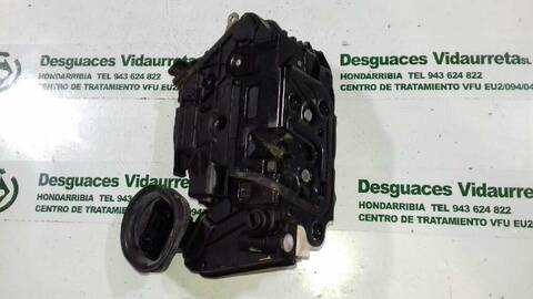 Cerradura Puerta Trasera Izquierda Volkswagen Golf 1.6 TDI DPF 105CV 77KW