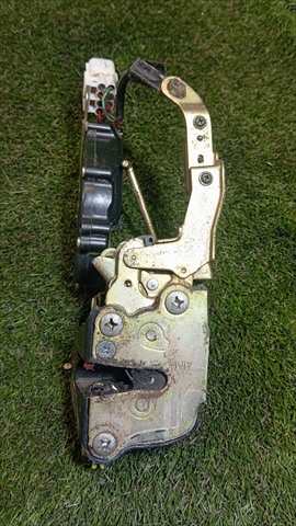 Cerradura Puerta Delantera Izquierda Toyota 4 Runner 3.0 T DIESEL